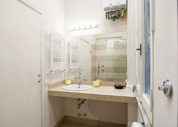 Apartment Vicolo Torretta - Fromhometorome Rom